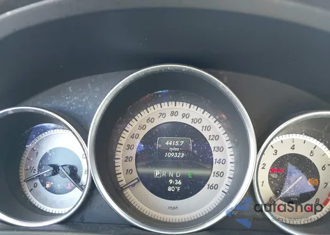 2013 Mercedes-Benz C 250 Sport z USA, uszkodzony, nr VIN WDDGF4HB3DA757264